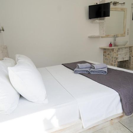 מלון Porto Naoussa (Adults Only) מראה חיצוני תמונה