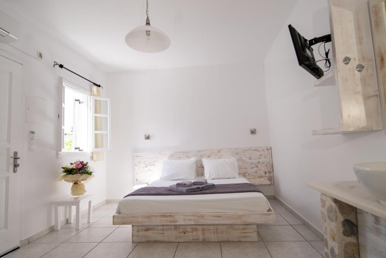 מלון Porto Naoussa (Adults Only) מראה חיצוני תמונה