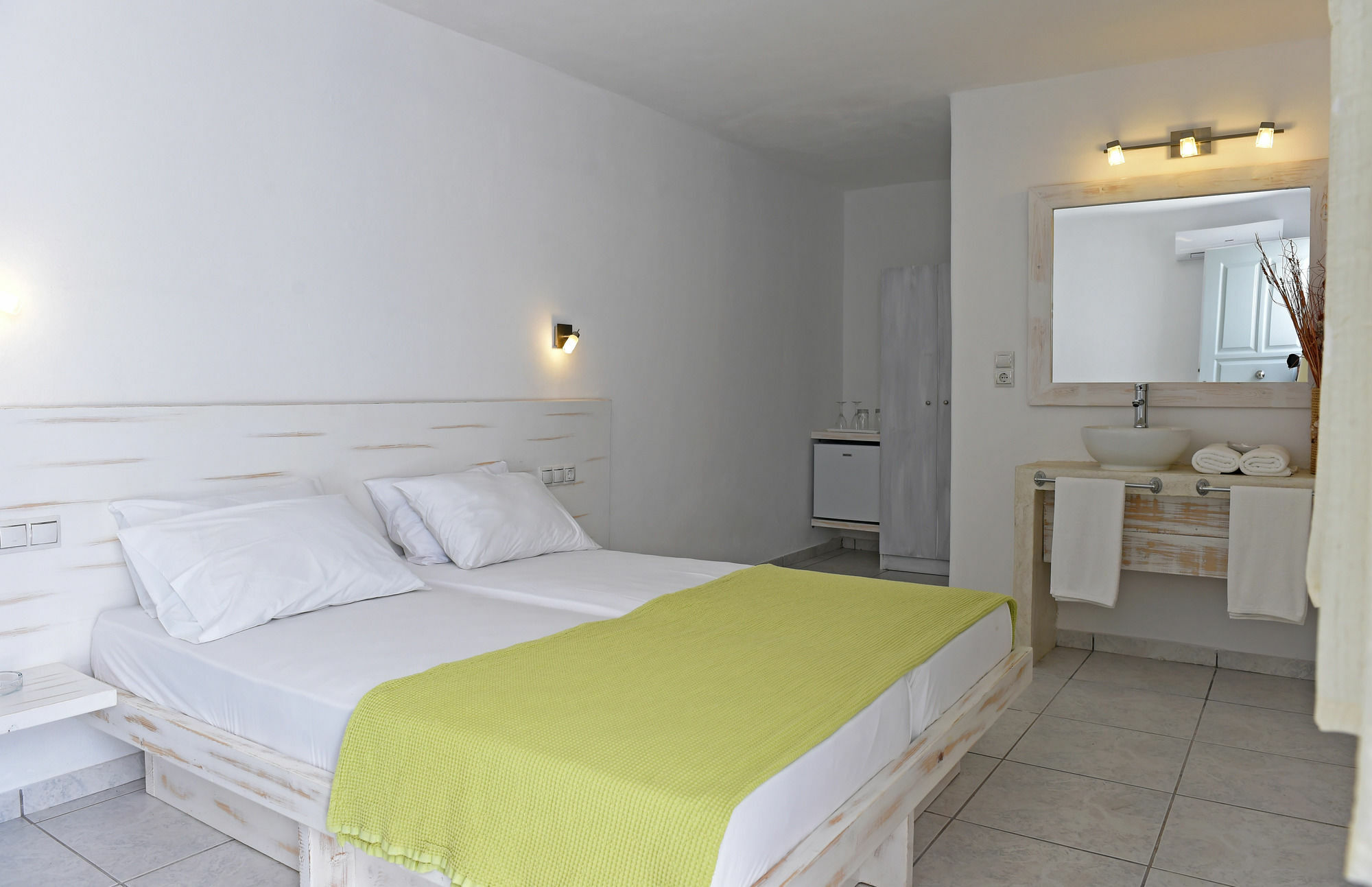 מלון Porto Naoussa (Adults Only) מראה חיצוני תמונה